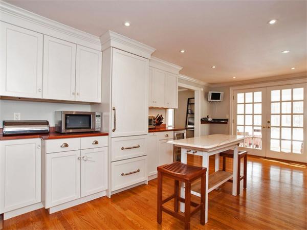 47 Cottage Street Wellesley, MA 02482 - Photo 8 of 28