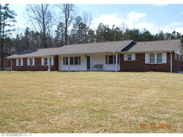 1073 Lamb Road Lexington, NC 27295 - Photo 1 of 16 Exterior Front.