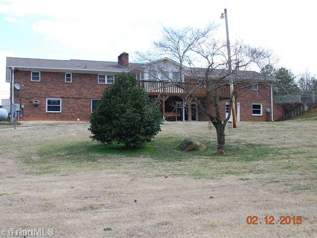 1073 Lamb Road Lexington, NC 27295 - Photo 14 of 16 Exterior Back.