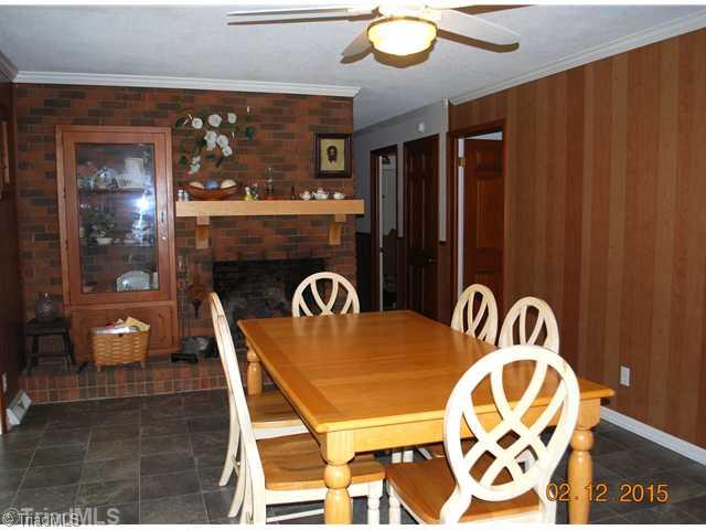1073 Lamb Road Lexington, NC 27295 - Photo 3 of 16 Dining Room.