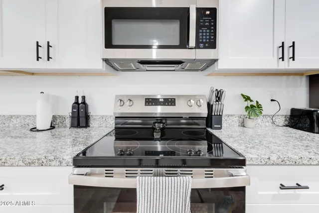 $3,000 | 341 South Mountain Road, Unit 1, Apache Junction, AZ 85120