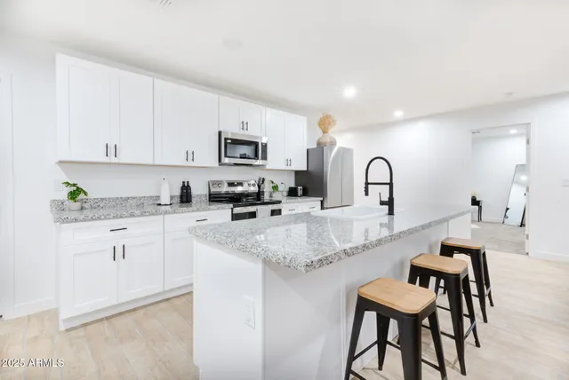 $3,000 | 341 South Mountain Road, Unit 1, Apache Junction, AZ 85120