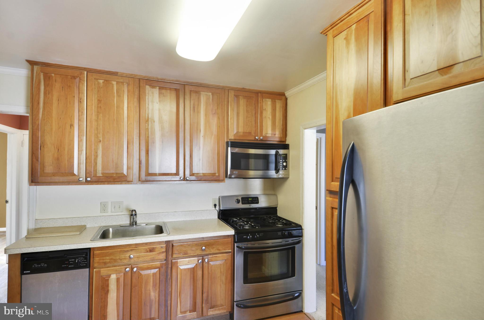 11608 Idlewood Road Silver Spring, MD 20906 - Photo 2 of 16 Kitchen