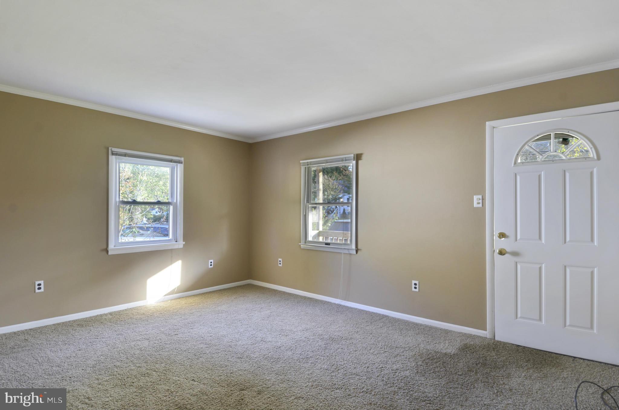 11608 Idlewood Road Silver Spring, MD 20906 - Photo 4 of 16 Living Room