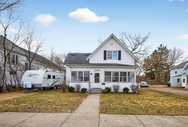 $185,000 | 305 North Prairie Street, Lake City, MN 55041