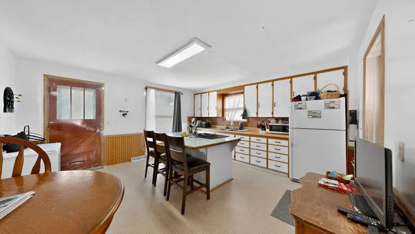 $185,000 | 305 North Prairie Street, Lake City, MN 55041