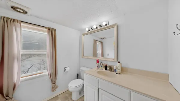 $185,000 | 305 North Prairie Street, Lake City, MN 55041