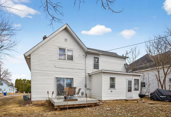 $185,000 | 305 North Prairie Street, Lake City, MN 55041