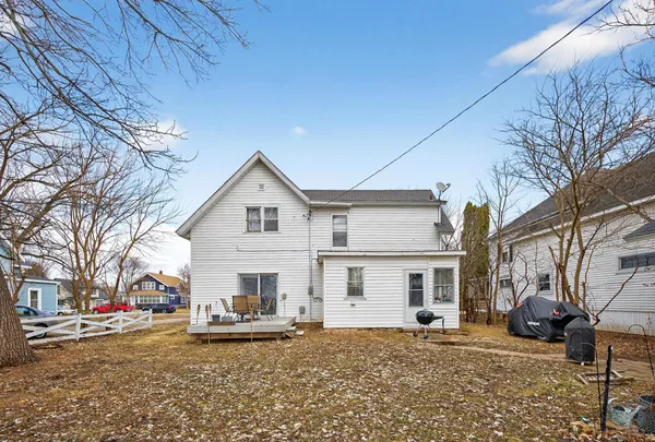 $185,000 | 305 North Prairie Street, Lake City, MN 55041