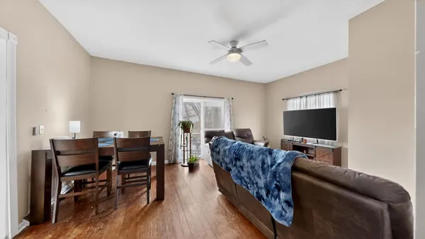 $185,000 | 305 North Prairie Street, Lake City, MN 55041