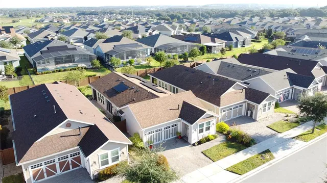 $347,000 | 373 Alcove Drive, Groveland, FL 34736