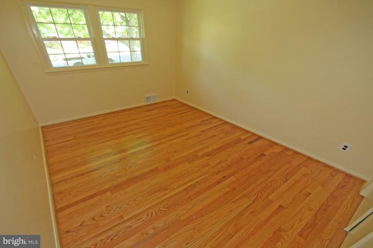 5632 Inverchapel Road Springfield, VA 22151 - Photo 17 of 30 Bedroom