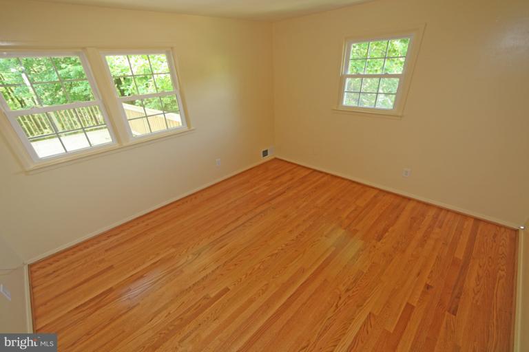 5632 Inverchapel Road Springfield, VA 22151 - Photo 26 of 30 Bedroom