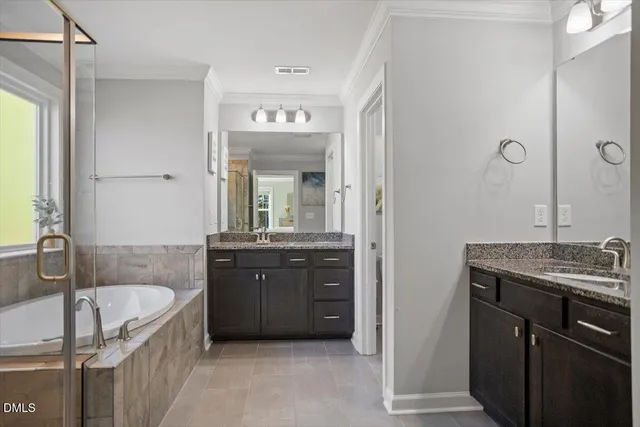 $660,000 | 501 Kings Glen Way, Wake Forest, NC 27587