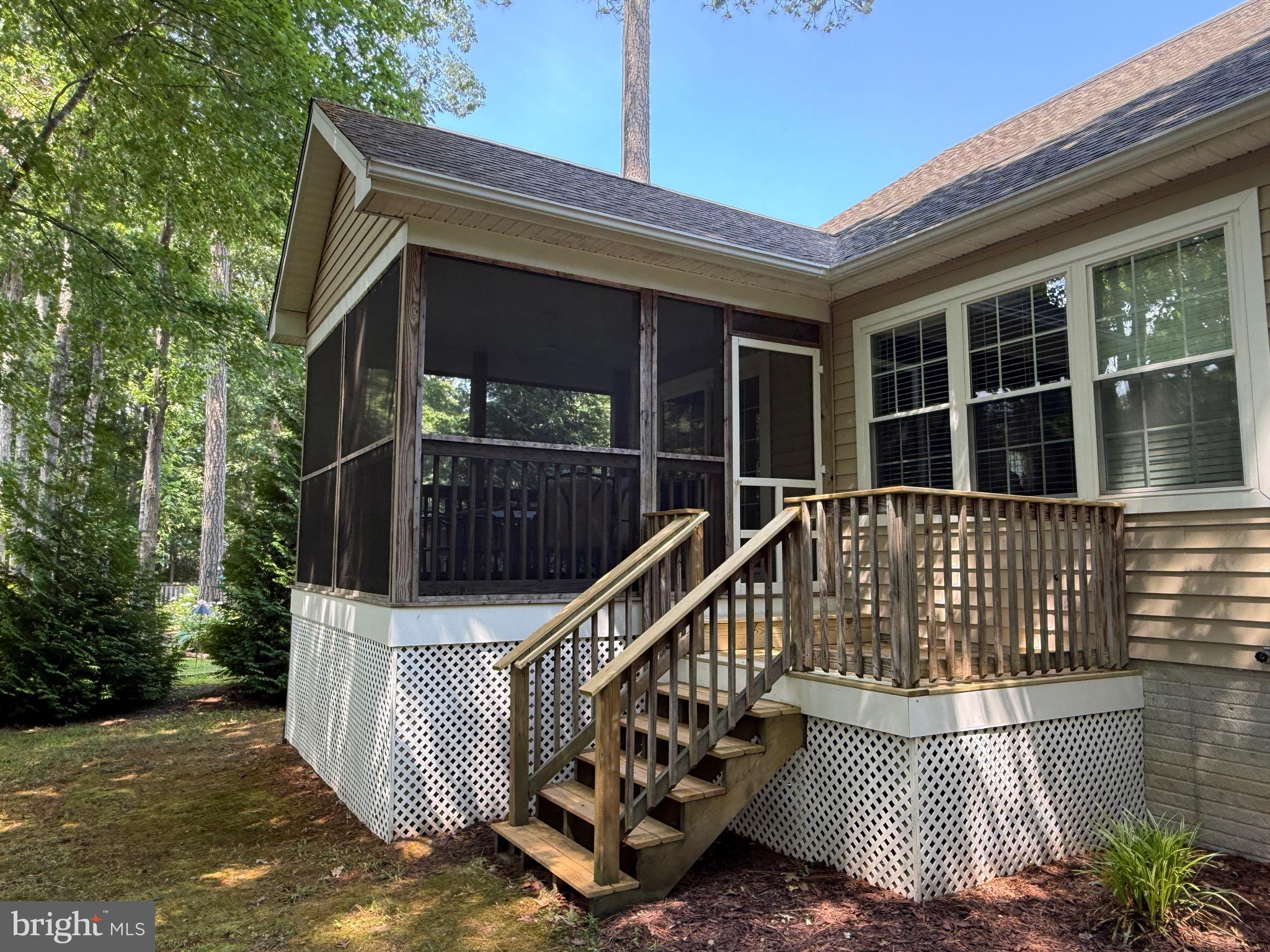 42 Harpoon Road Ocean Pines, MD 21811 - Photo 3 of 4 Deck for Grilling