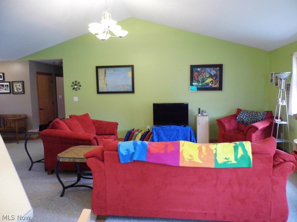 196 Ry Road Wadsworth, OH 44281 - Photo 7 of 25 196 RY RD WADSWORTH OH 44281 Ranch 4 Bedroom, 3 Full Bath, 2 Car Garage in Fawn Meadows: Nice cul de sac lot in newer development! Spacious living room with vaulted ceilings and plenty of natural light!