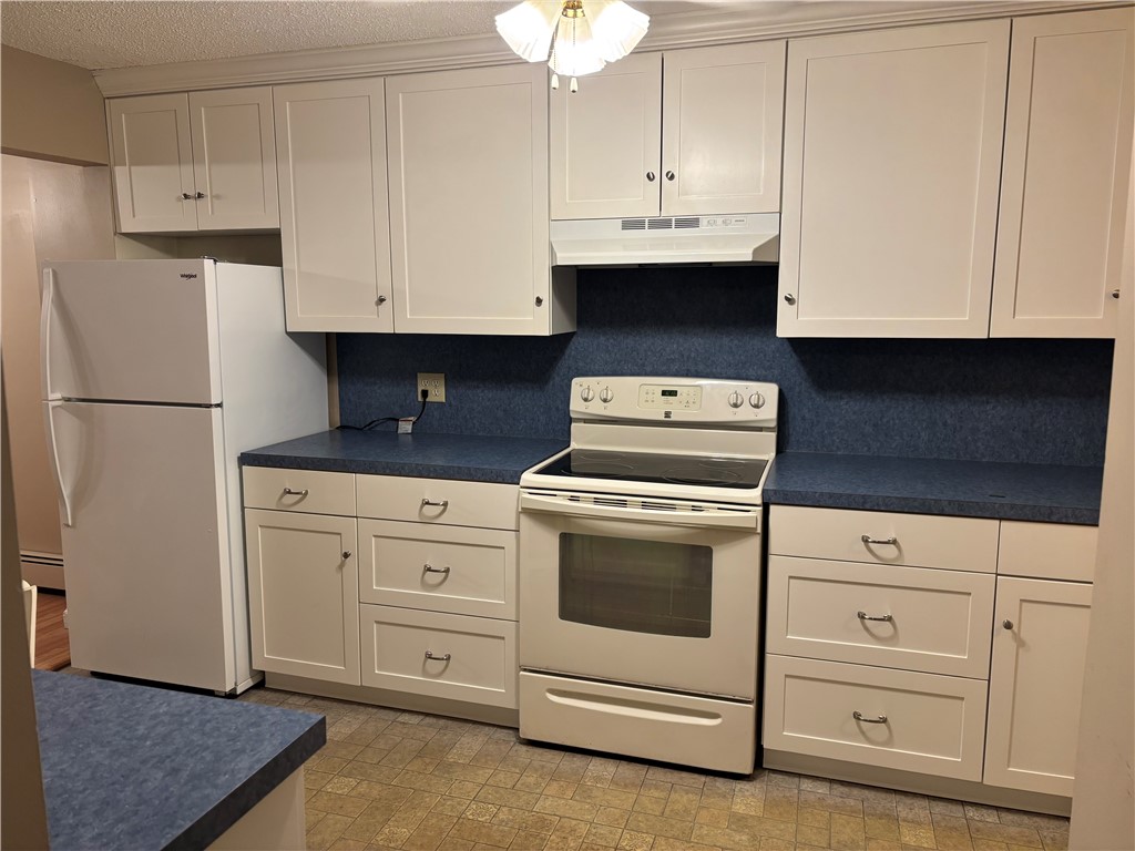 18 Villanova Street Woonsocket, RI 02895 - Photo 3 of 11