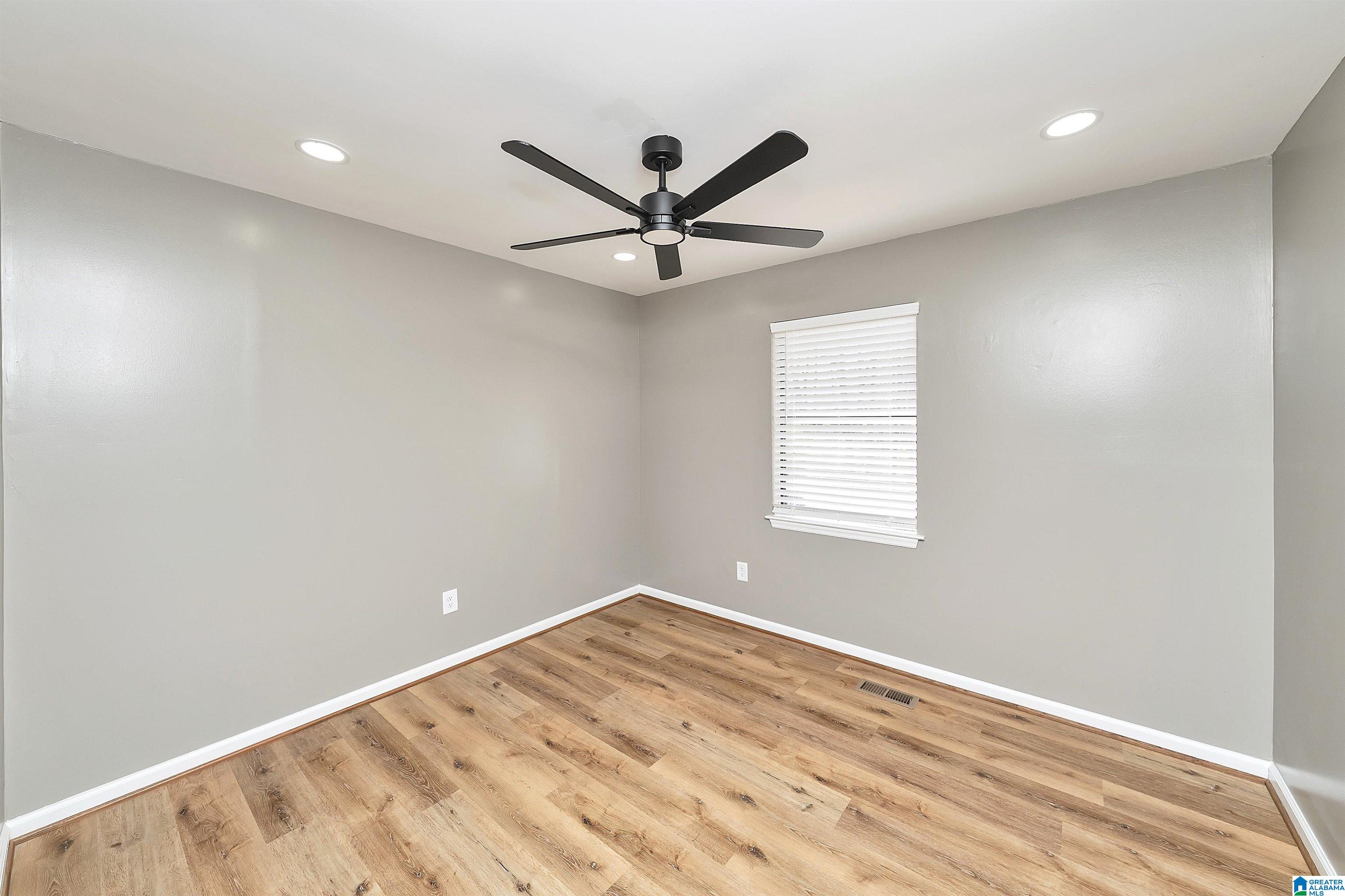 307 Fran Lane Alabaster, AL 35007 - Photo 17 of 30