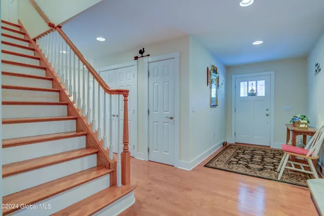 $588,000 | 376 Bemis Road, Gloversville, NY 12078