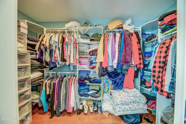 $588,000 | 376 Bemis Road, Gloversville, NY 12078