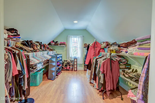 $588,000 | 376 Bemis Road, Gloversville, NY 12078