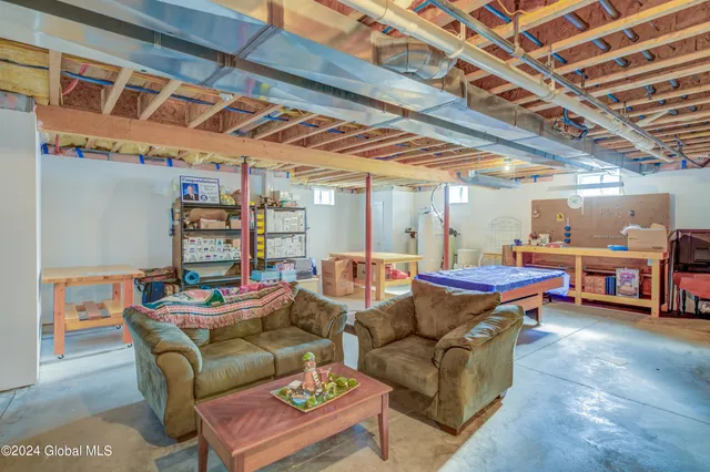 $588,000 | 376 Bemis Road, Gloversville, NY 12078