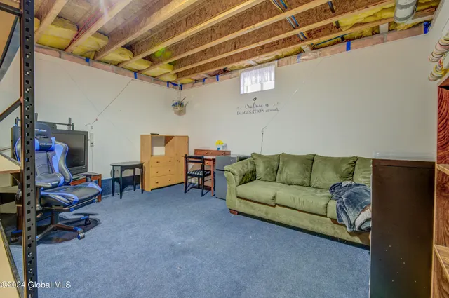 $588,000 | 376 Bemis Road, Gloversville, NY 12078