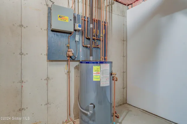 $588,000 | 376 Bemis Road, Gloversville, NY 12078