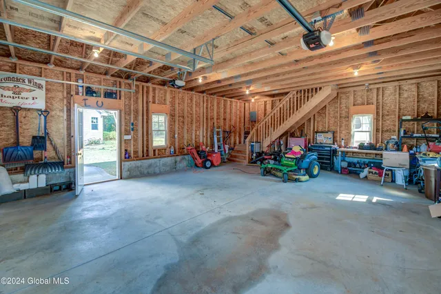 $588,000 | 376 Bemis Road, Gloversville, NY 12078