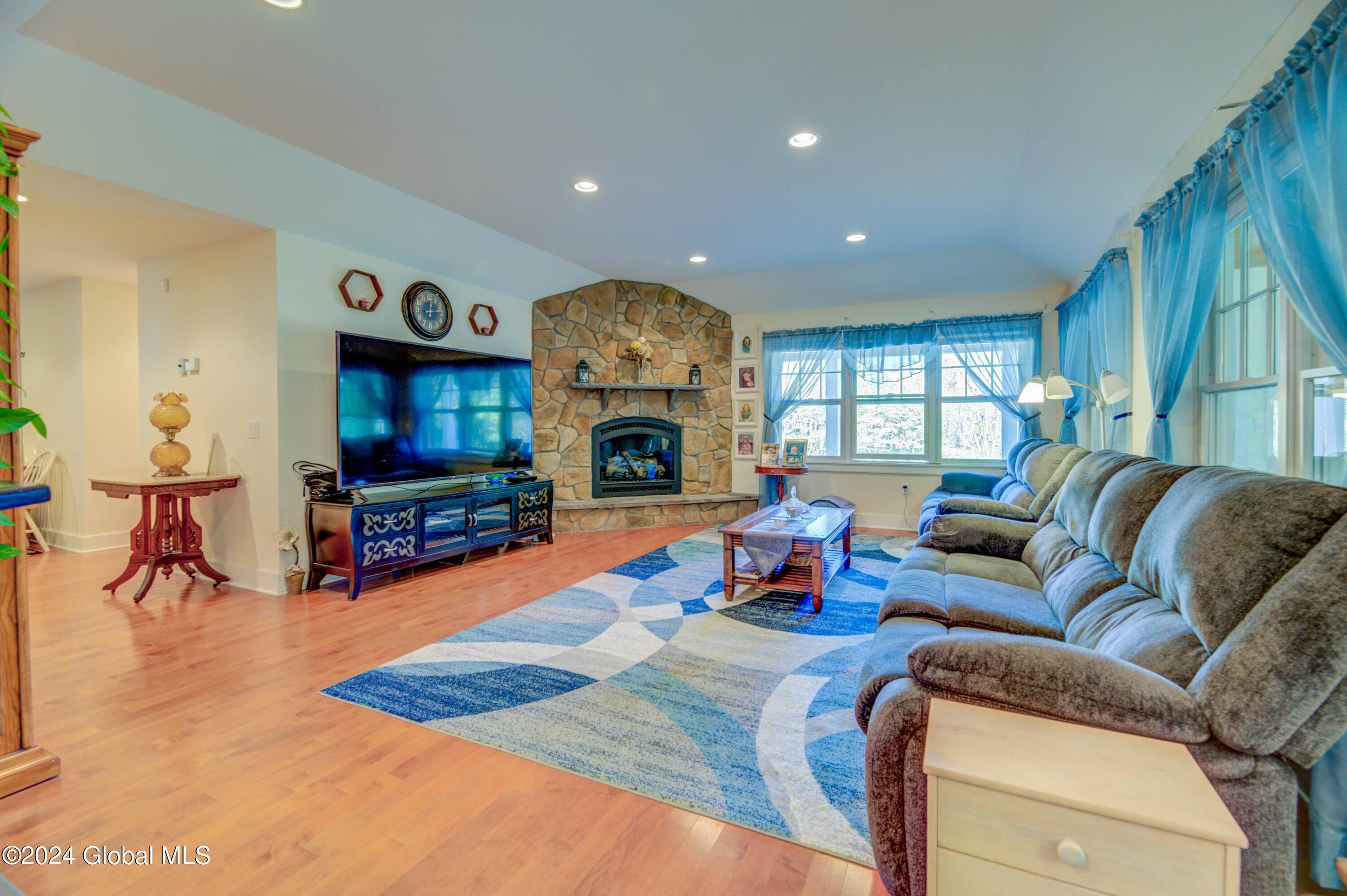 376 Bemis Road Gloversville, NY 12078 - Photo 7 of 86 376 Bemis-26