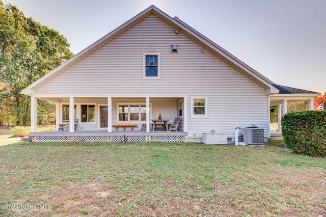 $588,000 | 376 Bemis Road, Gloversville, NY 12078