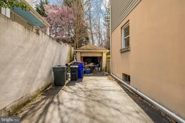 $1,095,000 | 6112 Madawaska Road, Bethesda, MD 20816