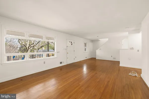 $1,095,000 | 6112 Madawaska Road, Bethesda, MD 20816