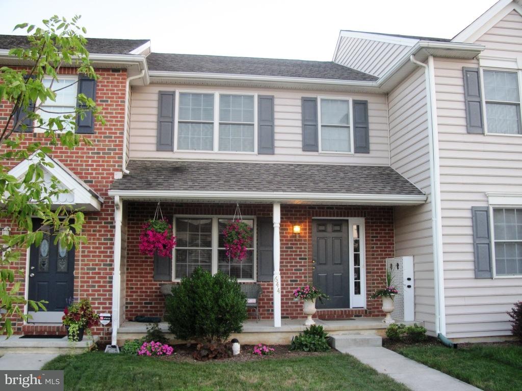 644 Chickadee Drive Lititz, PA 17543 - Photo 1 of 27