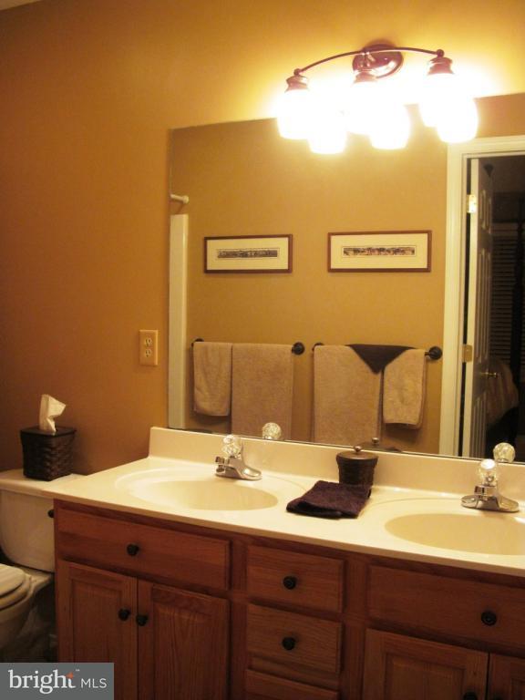 644 Chickadee Drive Lititz, PA 17543 - Photo 19 of 27