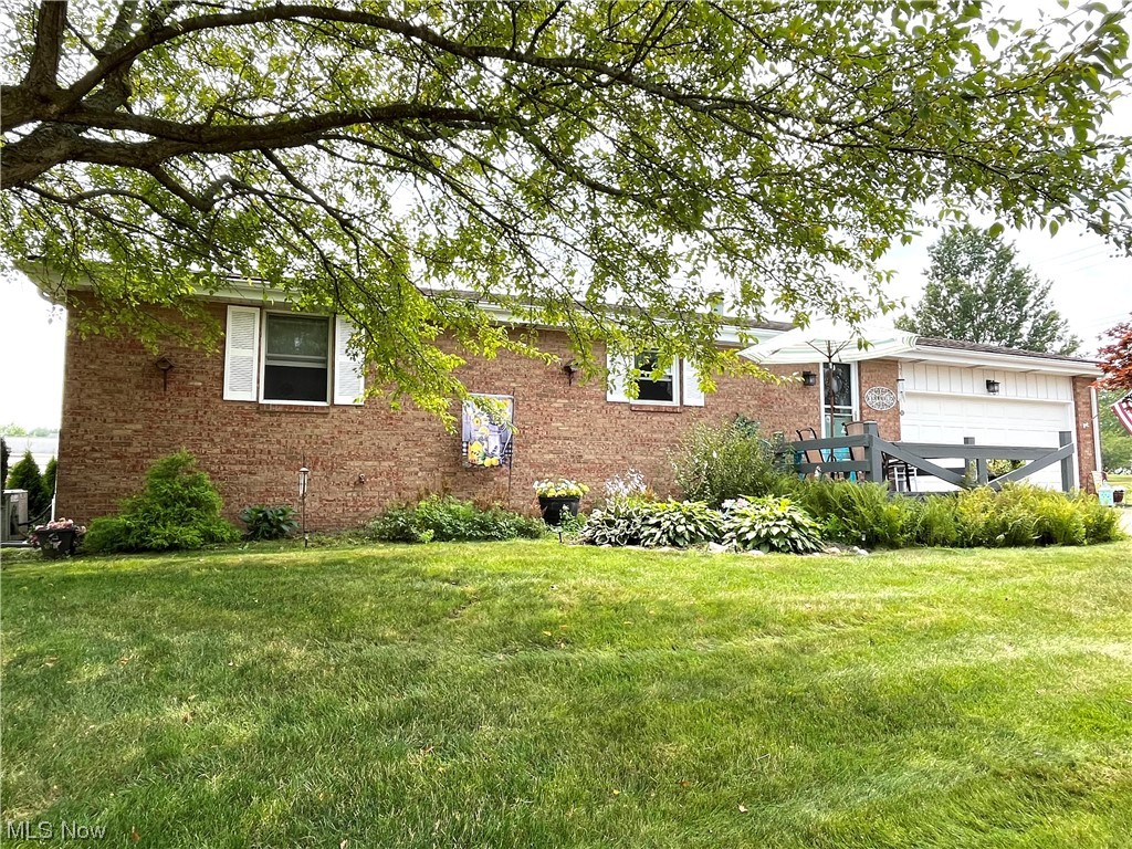 700 Springfield Road, Unit F Columbiana, OH 44408 - Photo 1 of 26