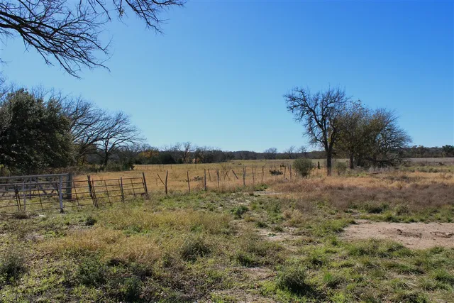 $975,000 | 2874 County Road 4630, Kempner, TX 76539