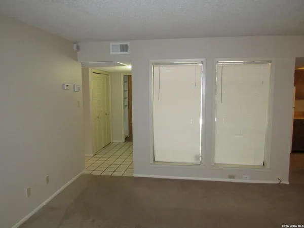 $995 | 3843 Barrington, Unit 165Q, San Antonio, TX 78217