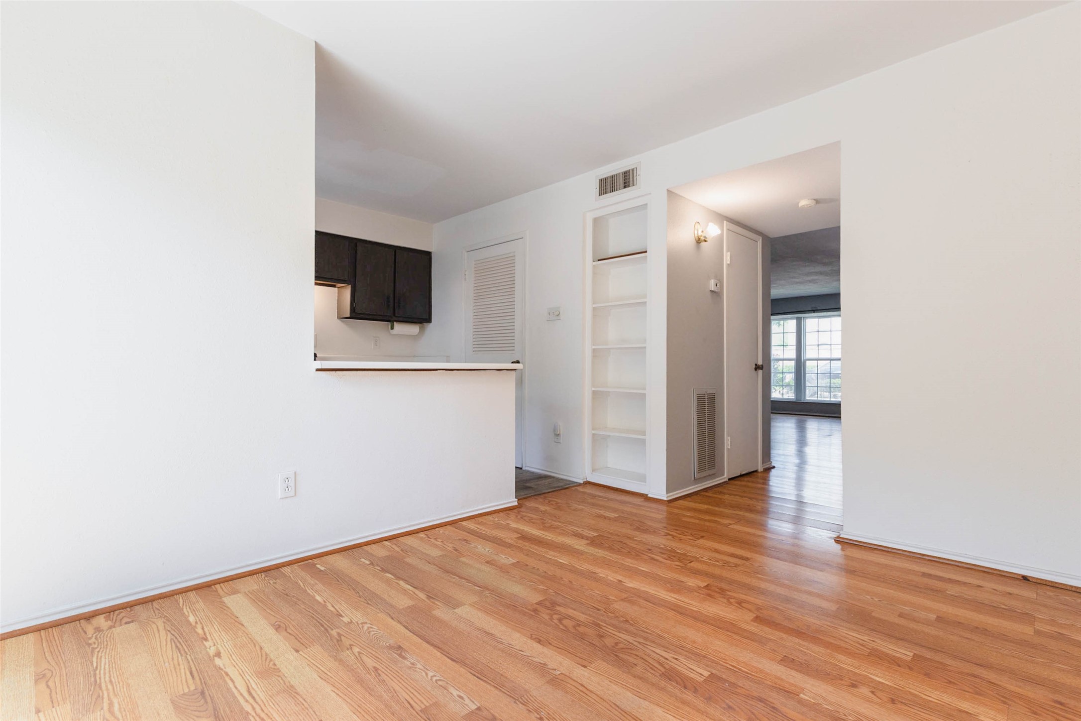 5801 Lumberdale Road, Unit 144 Houston, TX 77092 - Photo 12 of 43 Gallery Image 12