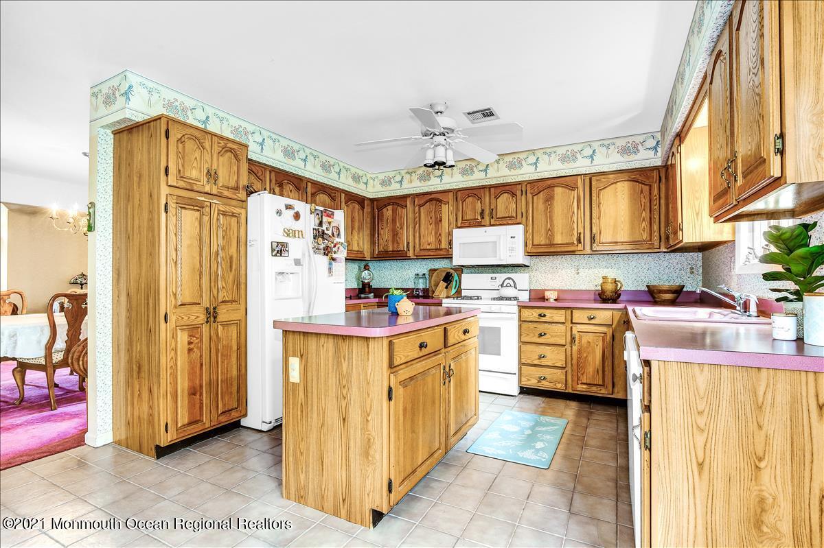 624 Yellowbrick Road Brick, NJ 08724 - Photo 18 of 46 634YellowbrickRd_0025