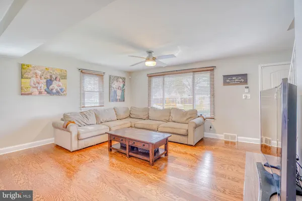 $434,998 | 138 Trimble Boulevard, Brookhaven, PA 19015