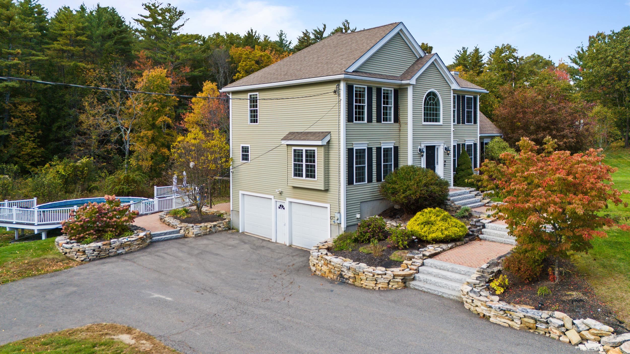 100 Old Chester Road Derry, NH 03038 - Photo 1 of 55