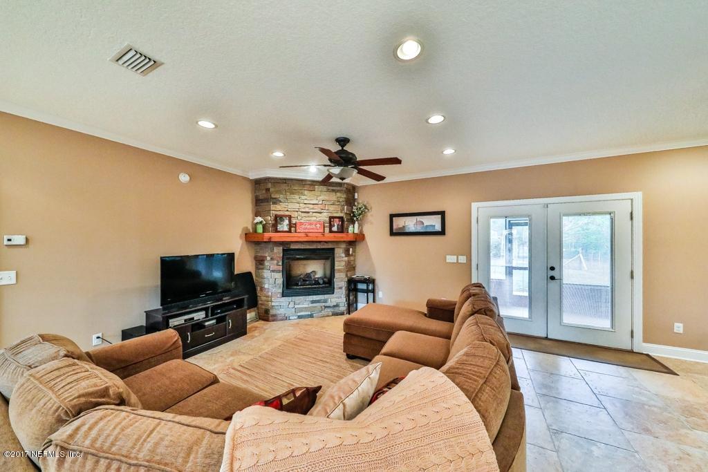 5875 Pine Avenue Fleming Island, FL 32003 - Photo 3 of 27 573A0003
