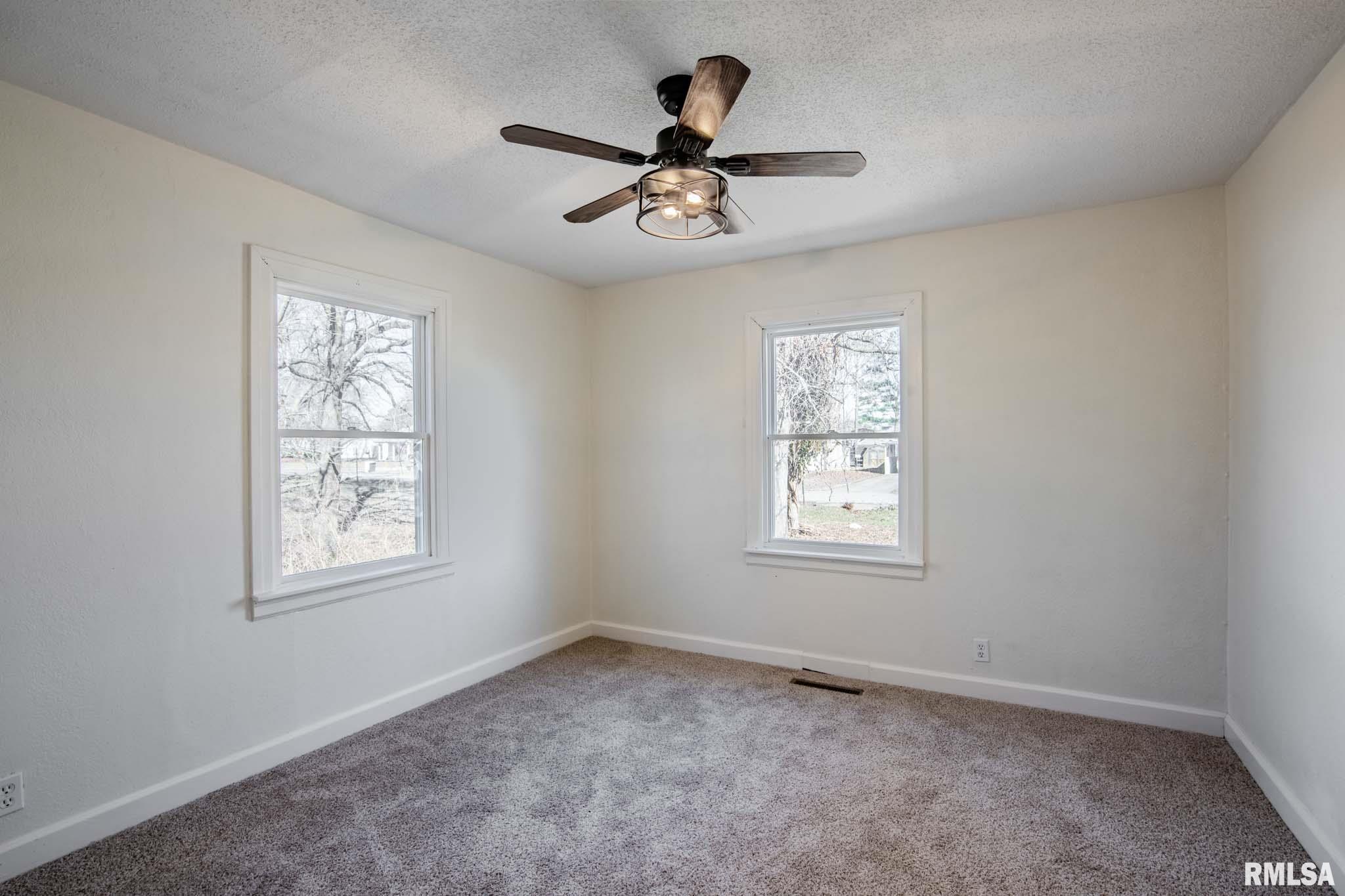 406 Charlotte Road Marion, IL 62959 - Photo 14 of 25