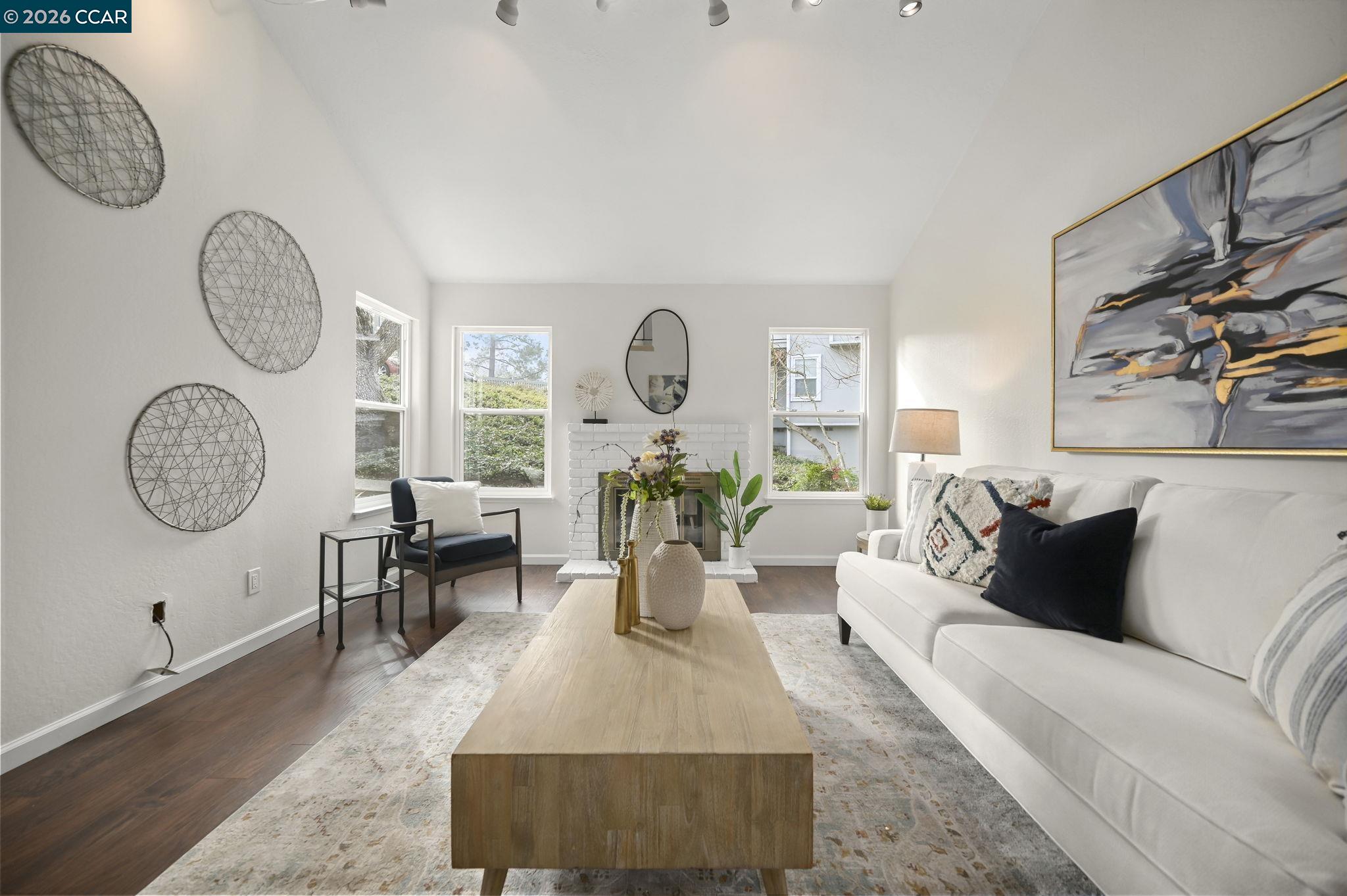 410 Camelback Road Pleasant Hill, CA 94523 - Photo 3 of 33