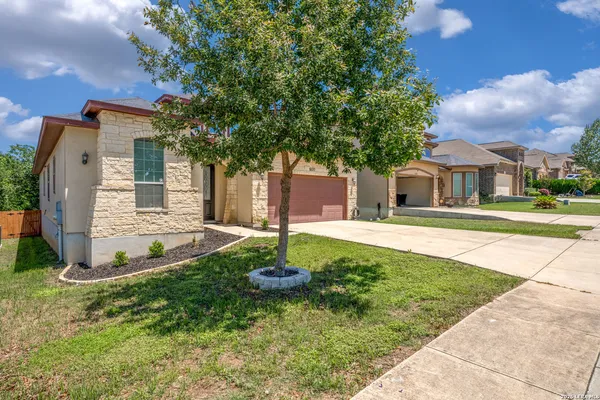 $2,200 | 6131 Lowrie, San Antonio, TX 78239