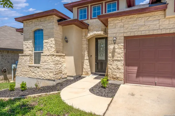 $2,200 | 6131 Lowrie, San Antonio, TX 78239