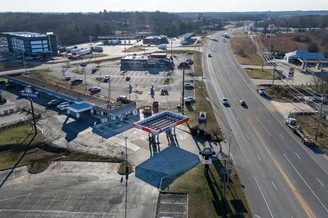 $650,000 | 2417 Highway 46, Dickson, TN 37055