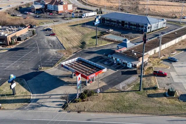 $650,000 | 2417 Highway 46, Dickson, TN 37055