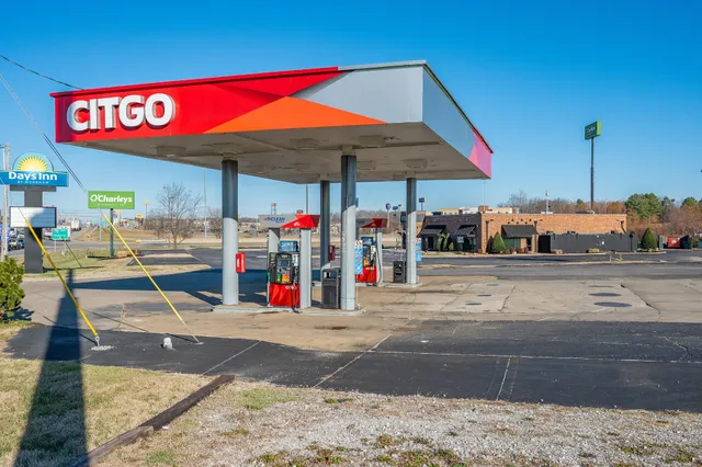 $650,000 | 2417 Highway 46, Dickson, TN 37055